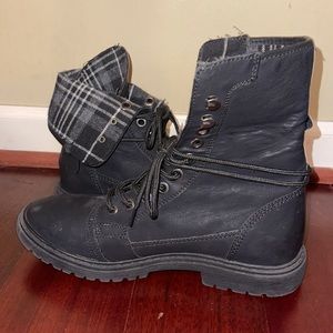 Military style black boots